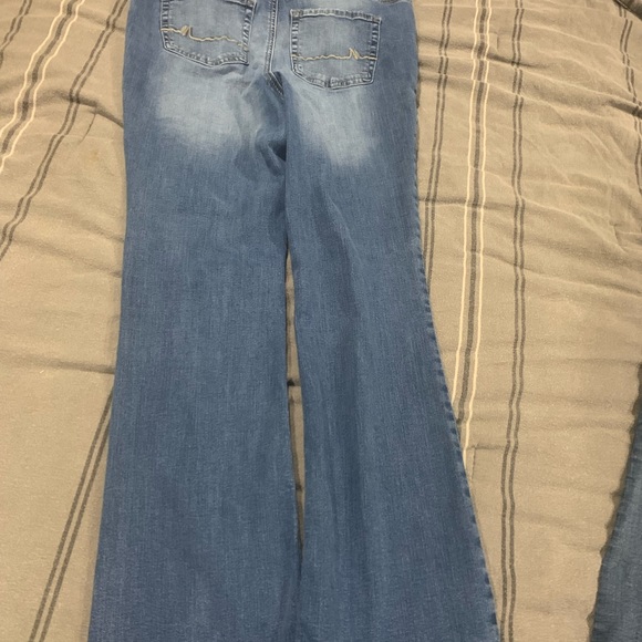Maurice’s Midrise size 12 Regular Bootcut - Picture 2 of 5